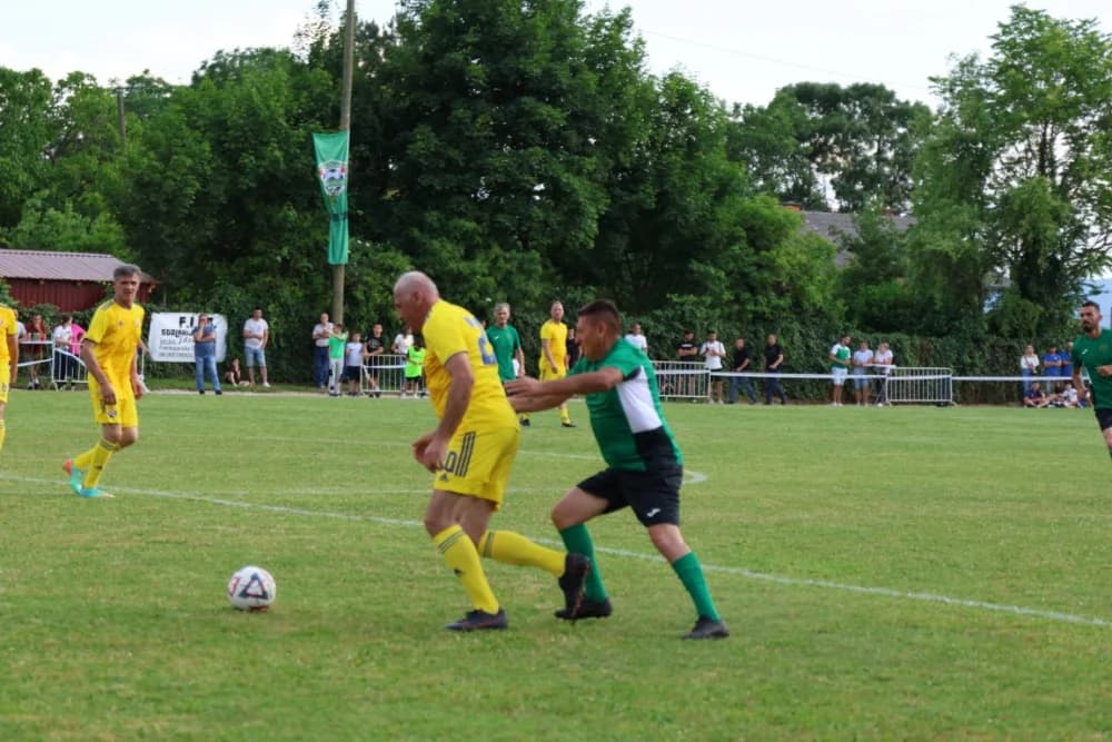 (FOTOGALERIJA) Uz 70. obljetnicu postojanja i rada u Biškupcima odigrana revijalna utakmica: NK BSK Biškupci – GNK Dinamo Veterni 5:5