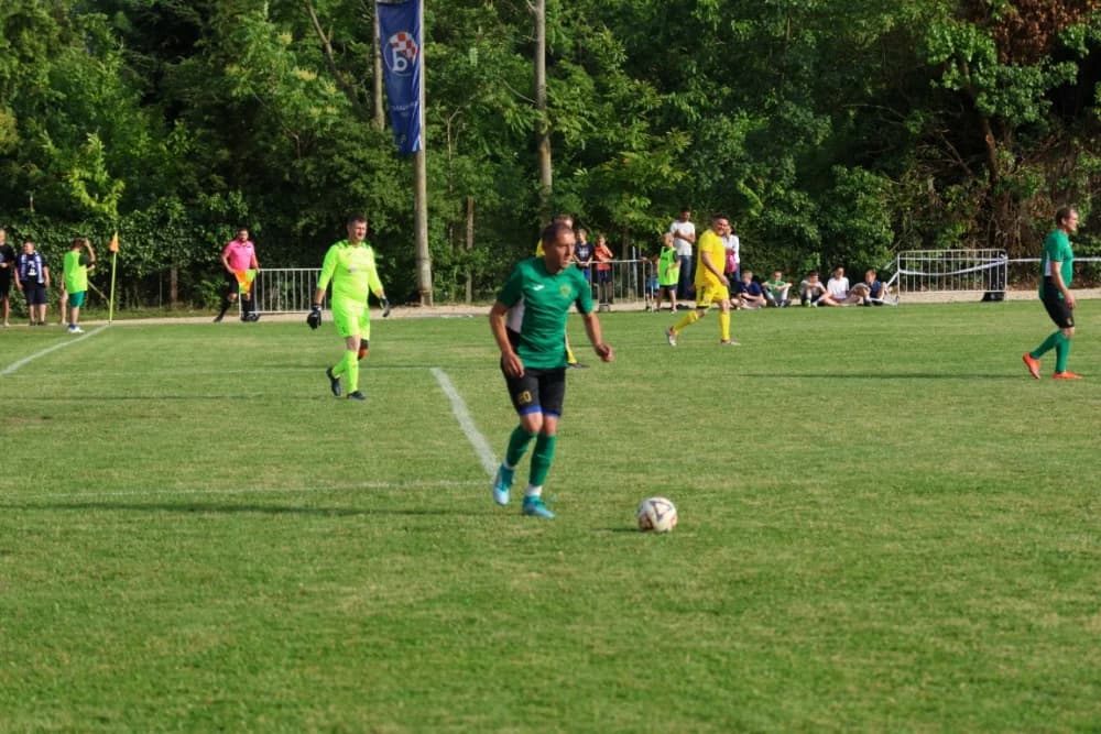 (FOTOGALERIJA) Uz 70. obljetnicu postojanja i rada u Biškupcima odigrana revijalna utakmica: NK BSK Biškupci – GNK Dinamo Veterni 5:5