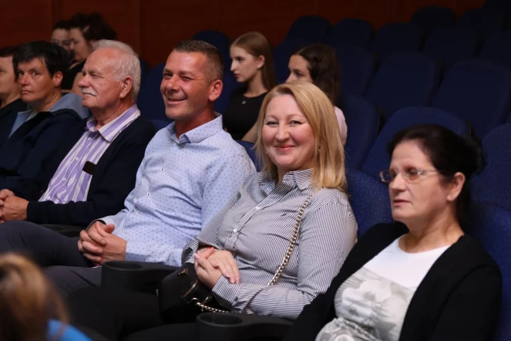 Za Miss Požeško-slavonske županije izabrana Ivana Krajina, za prvu pratilju Dora Dračić