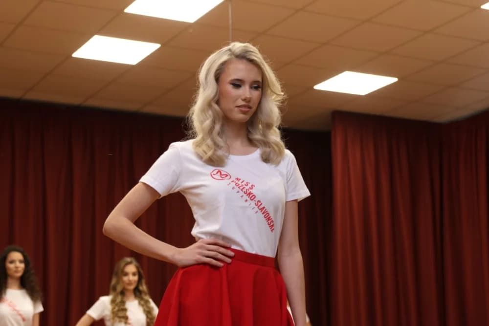 Za Miss Požeško-slavonske županije izabrana Ivana Krajina, za prvu pratilju Dora Dračić