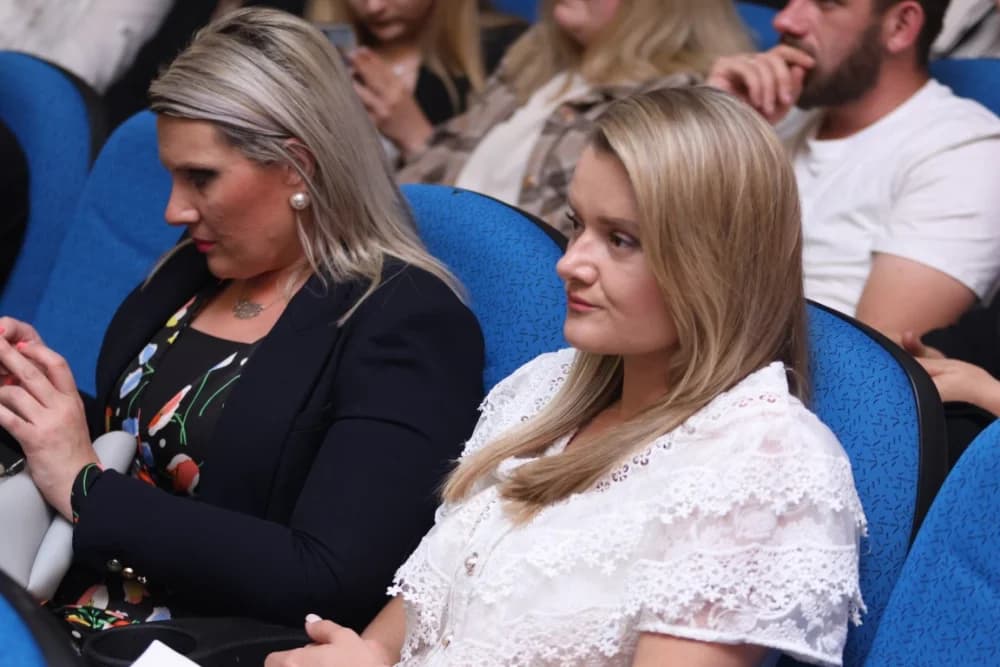 Za Miss Požeško-slavonske županije izabrana Ivana Krajina, za prvu pratilju Dora Dračić