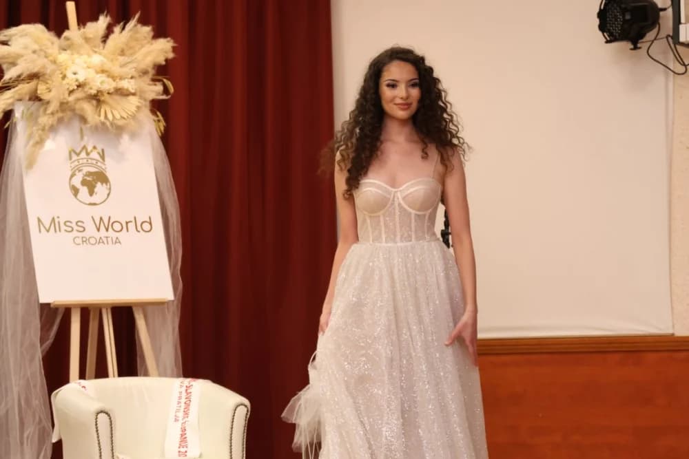 Za Miss Požeško-slavonske županije izabrana Ivana Krajina, za prvu pratilju Dora Dračić