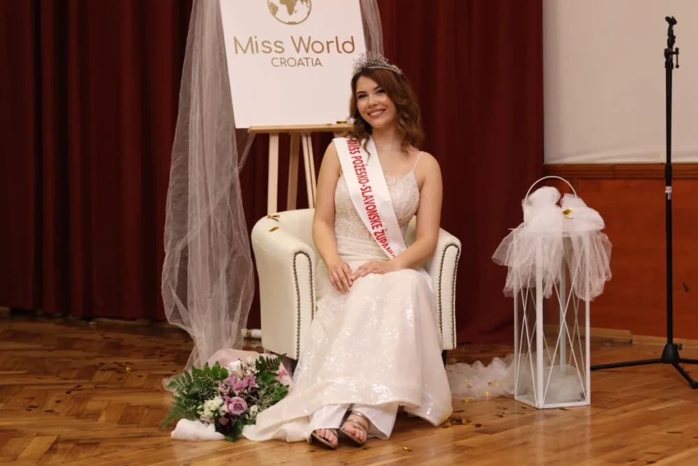Za Miss Požeško-slavonske županije izabrana Ivana Krajina, za prvu pratilju Dora Dračić