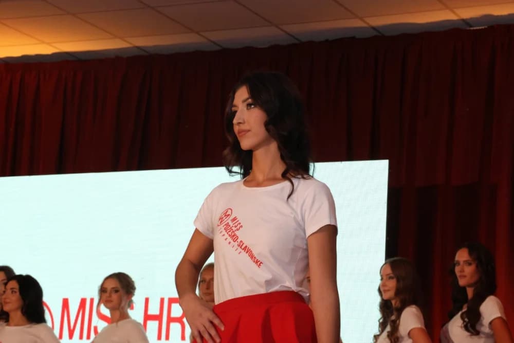 /FOTOGALERIJA/ Izabrana je Miss Požeško-slavonske županije! Pobjednica dolazi iz Požege i zove se Leona Maroši