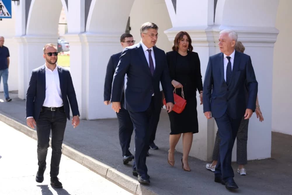 /FOTO/ Otvorena novouređena nova ʼpalačaʼ u centru grada: ʼMuzej dobra navikaʼ