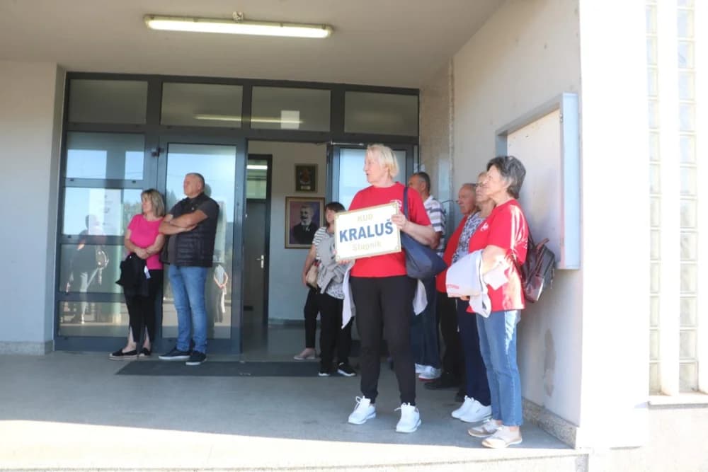 FOLKLOR U BRESTOVCU: KUD Berda na visini zadatka, a uz njih šest skupina prikazalo bogatstvo običaja
