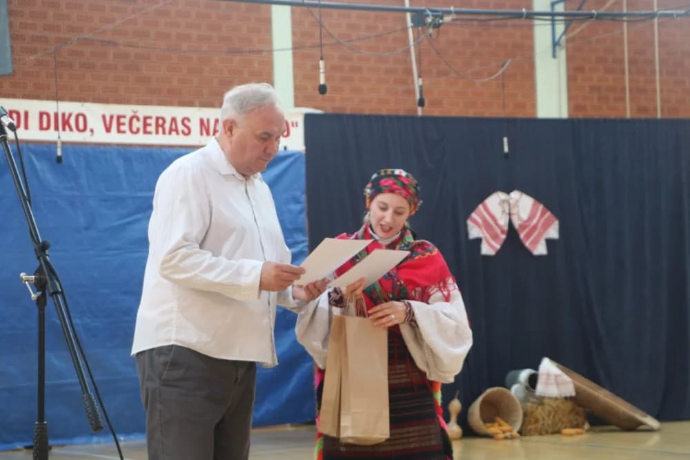FOLKLOR U BRESTOVCU: KUD Berda na visini zadatka, a uz njih šest skupina prikazalo bogatstvo običaja