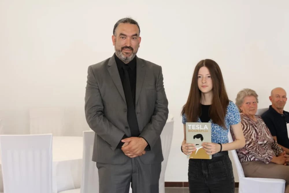 Koji su učenici jakšičke škole nagrađeni za svoja dostignuća na državnom i županijskom natjecanju