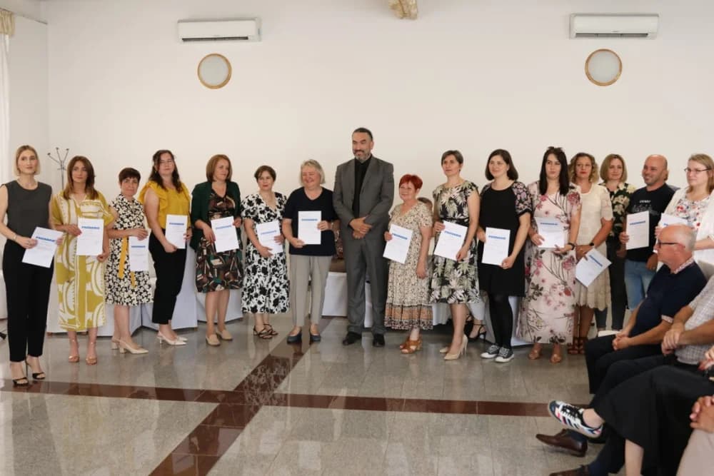Koji su učenici jakšičke škole nagrađeni za svoja dostignuća na državnom i županijskom natjecanju