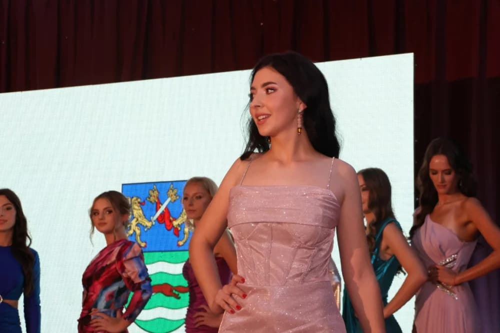 /FOTOGALERIJA/ Izabrana je Miss Požeško-slavonske županije! Pobjednica dolazi iz Požege i zove se Leona Maroši