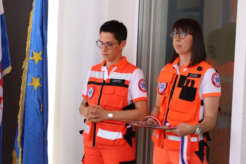Svečano otvorena nova zgrada Zavoda za hitnu medicinu Požeško-slavonske županije: „Preseljenjem na ovu lokaciju ʼkupiliʼ smo vrijeme za hitne pacijente“