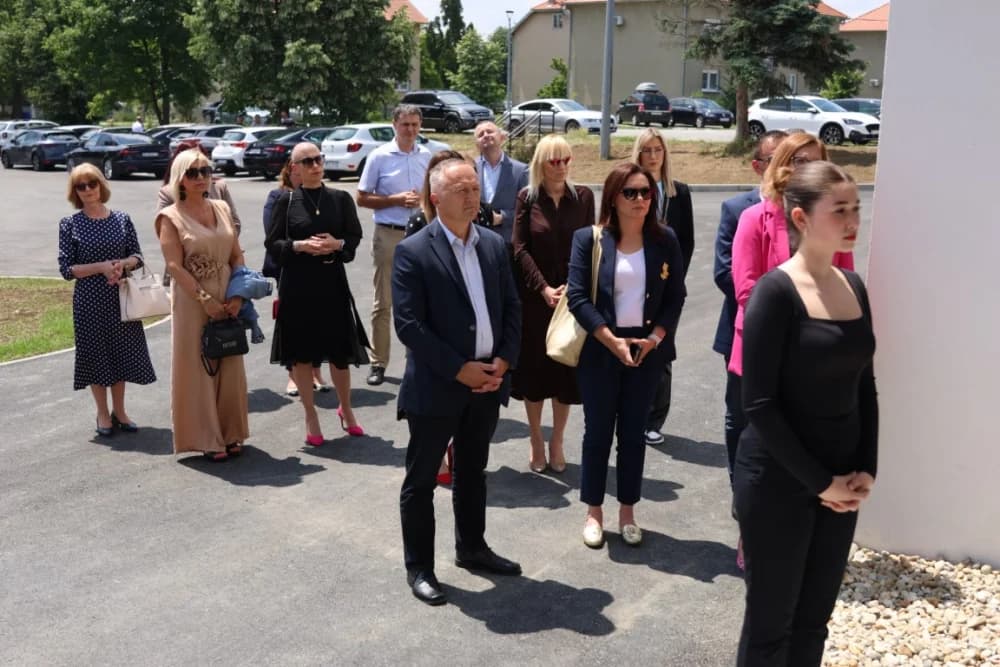 Svečano otvorena nova zgrada Zavoda za hitnu medicinu Požeško-slavonske županije: „Preseljenjem na ovu lokaciju ʼkupiliʼ smo vrijeme za hitne pacijente“