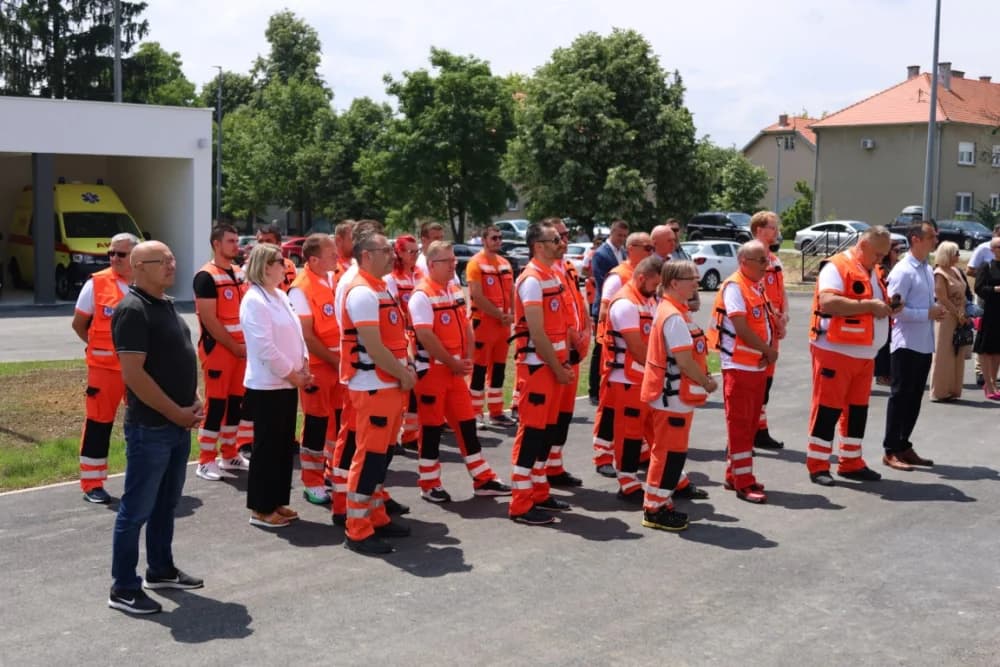 Svečano otvorena nova zgrada Zavoda za hitnu medicinu Požeško-slavonske županije: „Preseljenjem na ovu lokaciju ʼkupiliʼ smo vrijeme za hitne pacijente“
