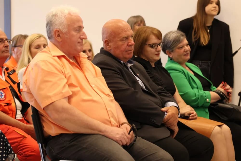 Svečano otvorena nova zgrada Zavoda za hitnu medicinu Požeško-slavonske županije: „Preseljenjem na ovu lokaciju ʼkupiliʼ smo vrijeme za hitne pacijente“