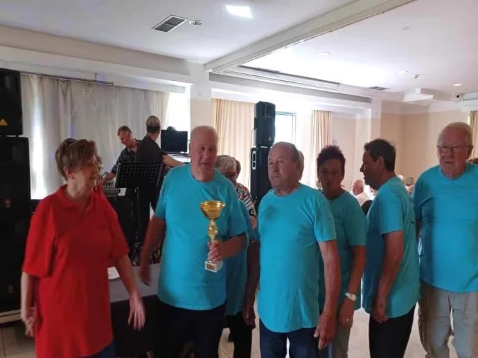 Članovi Matice umirovljenika Požeško-slavonske županije sudjelovali na osmim susretima s kolegicama i kolegama iz cijele Hrvatske u Dugoj Resi