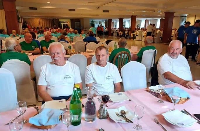 Članovi Matice umirovljenika Požeško-slavonske županije sudjelovali na osmim susretima s kolegicama i kolegama iz cijele Hrvatske u Dugoj Resi