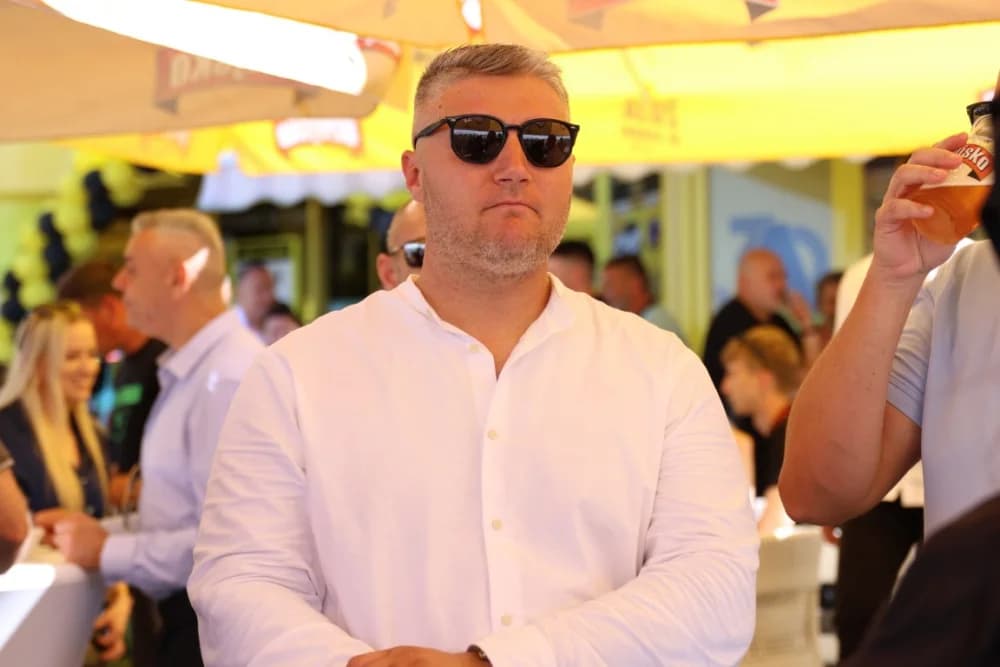 Automobil u nagradnoj igri tvrtke Alles osvojila Ivana Mjertan iz Požege