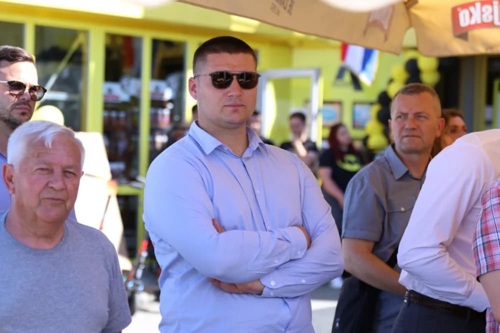 Automobil u nagradnoj igri tvrtke Alles osvojila Ivana Mjertan iz Požege