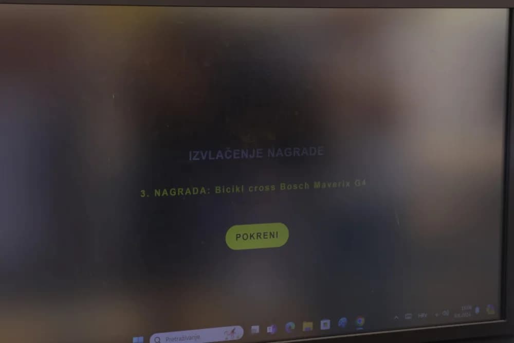 Automobil u nagradnoj igri tvrtke Alles osvojila Ivana Mjertan iz Požege
