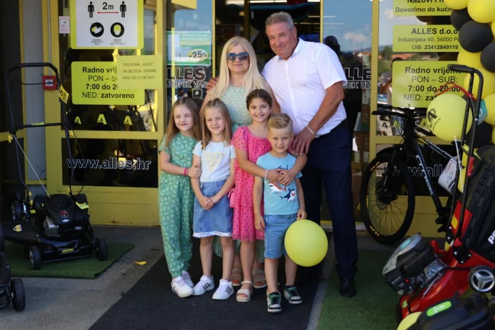 Automobil u nagradnoj igri tvrtke Alles osvojila Ivana Mjertan iz Požege
