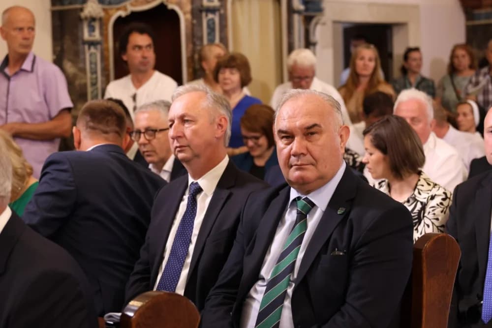 (VELIKA FOTOGALERIJA) Ređenje novog požeškog biskupa msgr. Ive Martinovića