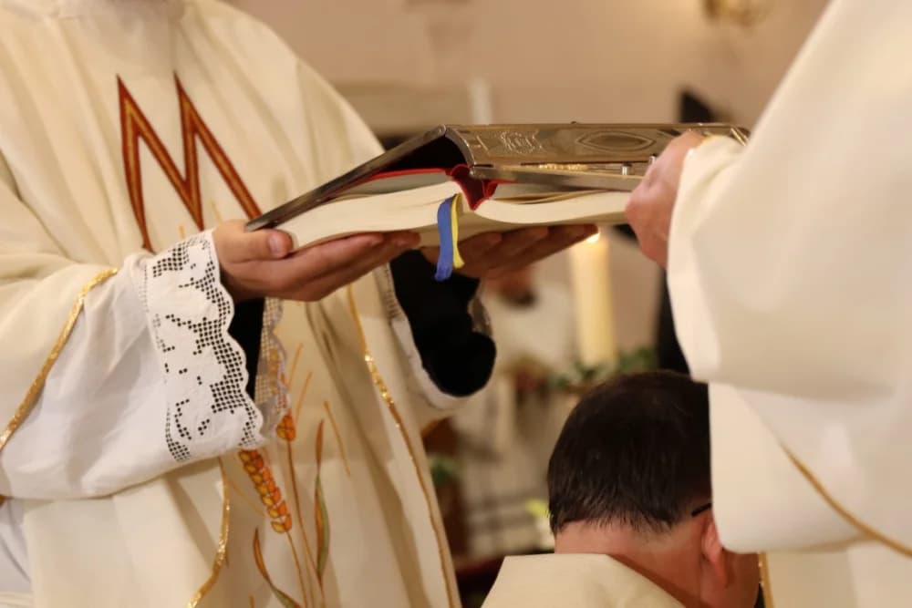 (VELIKA FOTOGALERIJA) Ređenje novog požeškog biskupa msgr. Ive Martinovića