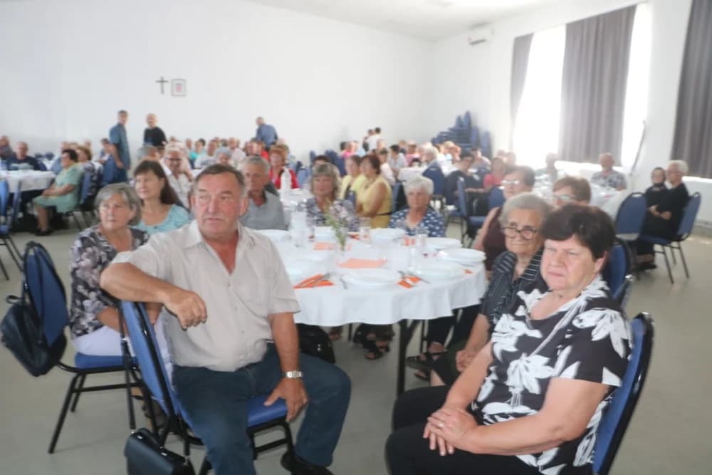 MATICA UMIROVLJENIKA VELIKA: Ugostili vršnjake iz mađarskog Kaćmara gdje su Veličani nastupali