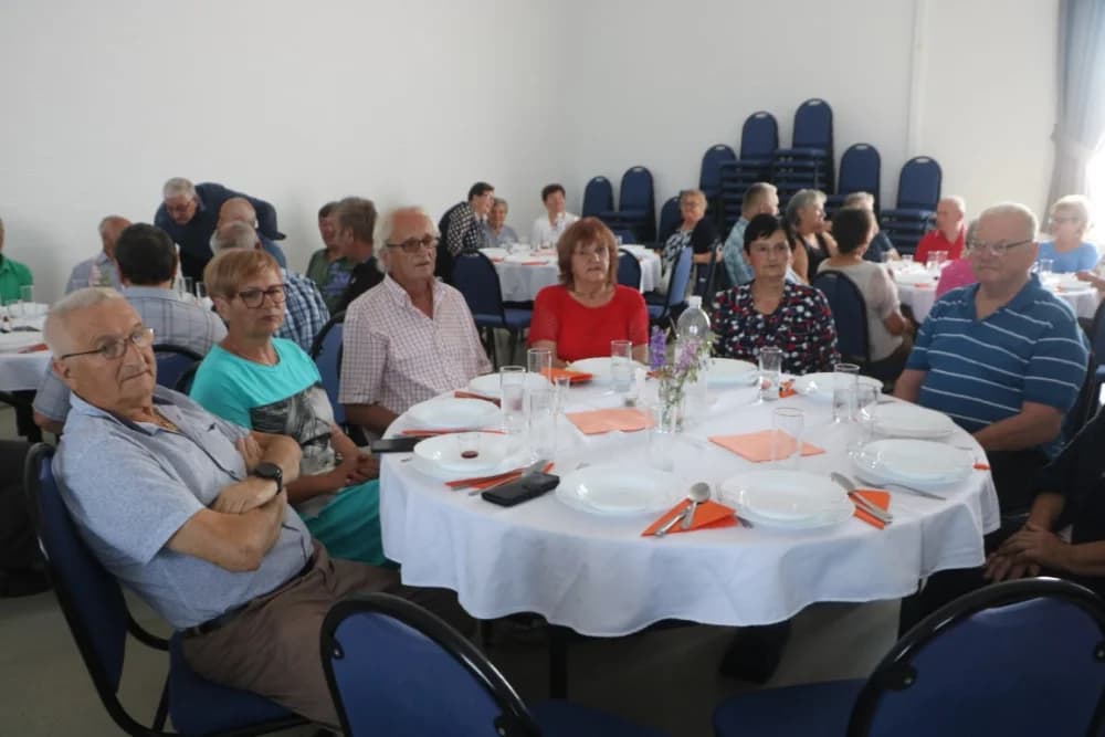 MATICA UMIROVLJENIKA VELIKA: Ugostili vršnjake iz mađarskog Kaćmara gdje su Veličani nastupali