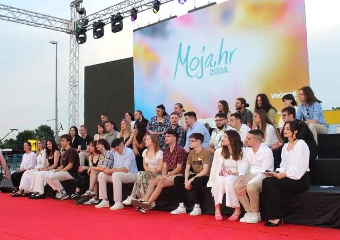 ZAVRŠNICA MULTIMEDIJALNOG PROJEKTA „MOJA.HR“: Na Trgu bećarca pobjednik za najbolji video David Županić iz Varaždinske županije