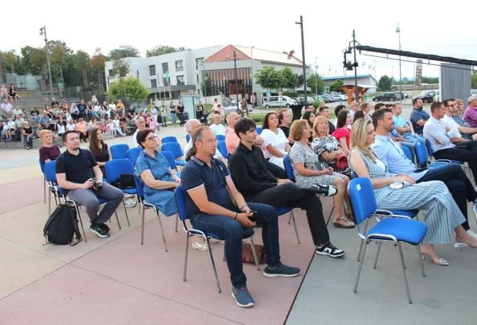 ZAVRŠNICA MULTIMEDIJALNOG PROJEKTA „MOJA.HR“: Na Trgu bećarca pobjednik za najbolji video David Županić iz Varaždinske županije