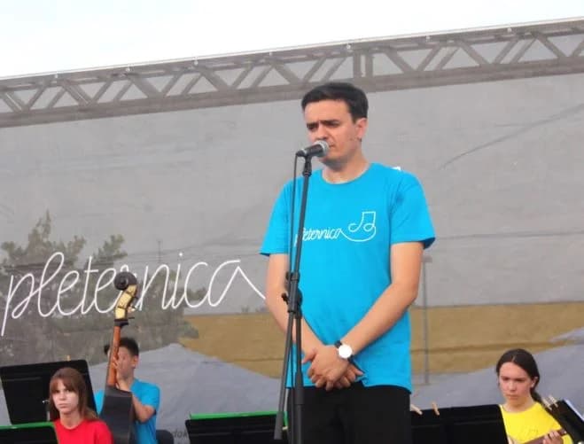 CVJETIĆI GLAZBE: Prvo mjesto osvojio Filip Kresovljak, a „najcvjetić“ Nea Galić
