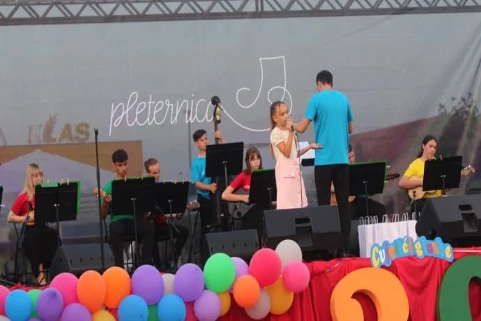 CVJETIĆI GLAZBE: Prvo mjesto osvojio Filip Kresovljak, a „najcvjetić“ Nea Galić