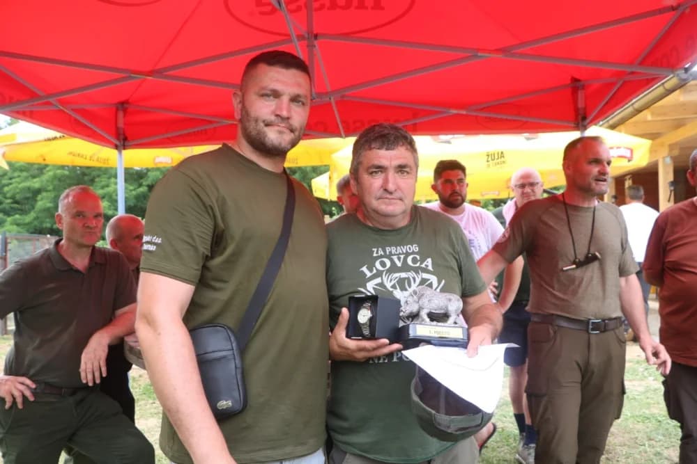 NATJECANJE U GATERU: Psi vlasnika iz brodskog kraja pokupili nagrade na utakmici iznad Pleternice