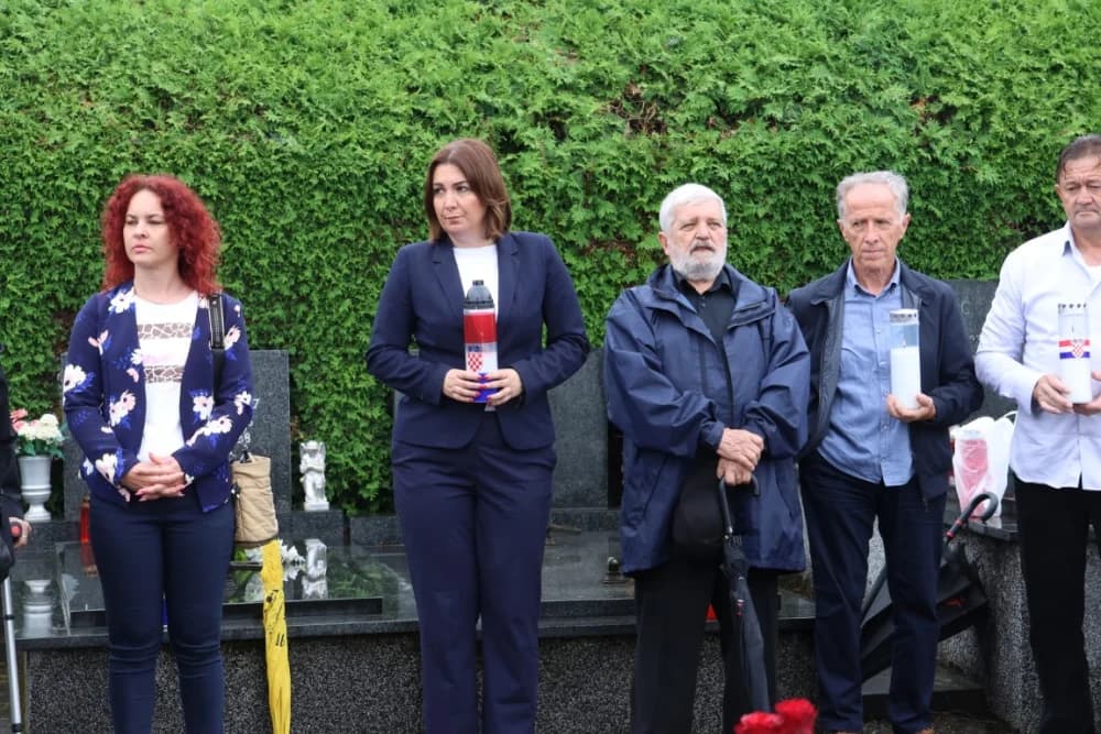 Odano dužno poštovanje pokojnom Anti Božiću prvom predsjeniku HDZ-a tadašnje općine Slavonska Požega