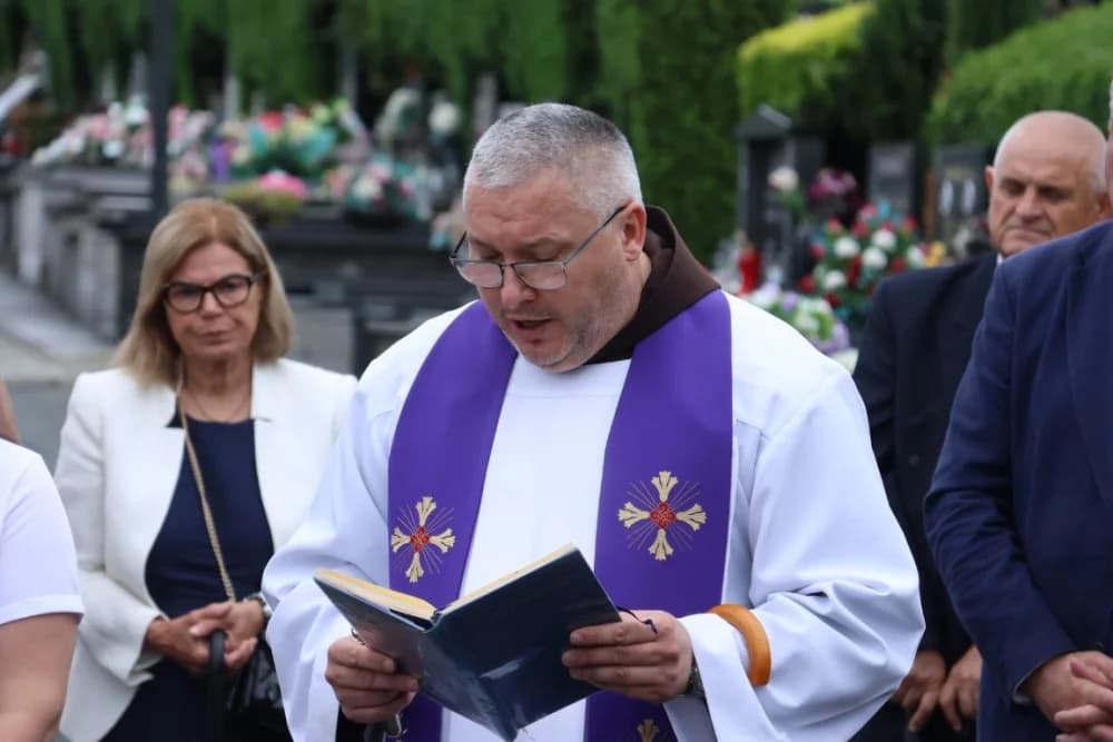Odano dužno poštovanje pokojnom Anti Božiću prvom predsjeniku HDZ-a tadašnje općine Slavonska Požega