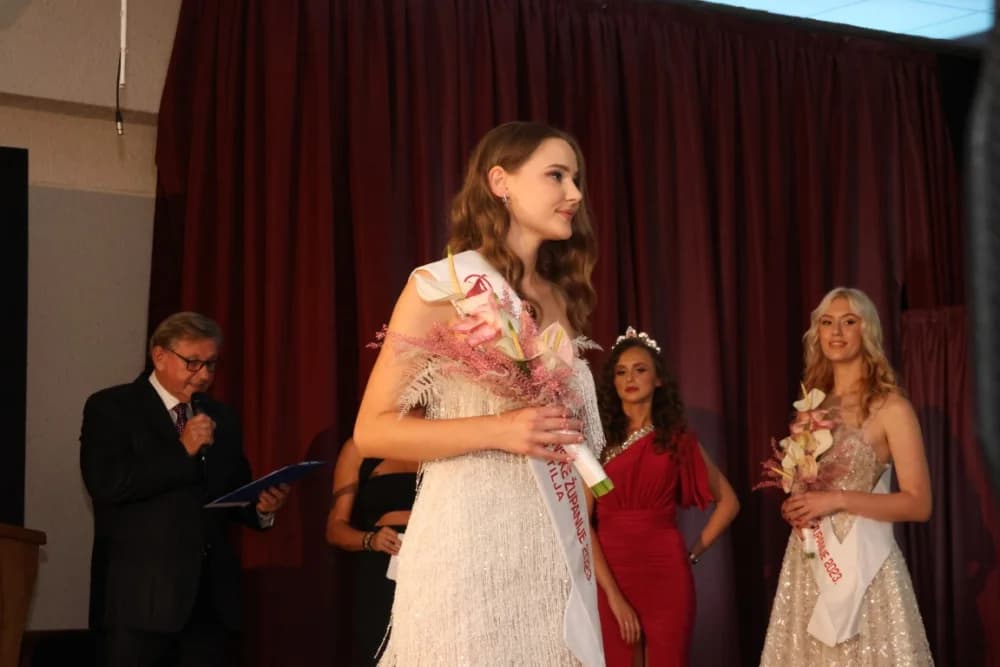 /FOTOGALERIJA/ Izabrana je Miss Požeško-slavonske županije! Pobjednica dolazi iz Požege i zove se Leona Maroši