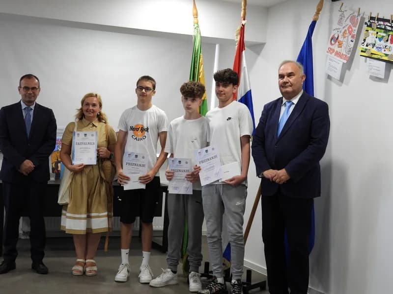 11. NATJEČAJ „KREATIVNI I NEOVISI“ Riječju, slikom, instalacijom, filmom – protiv ovisnosti