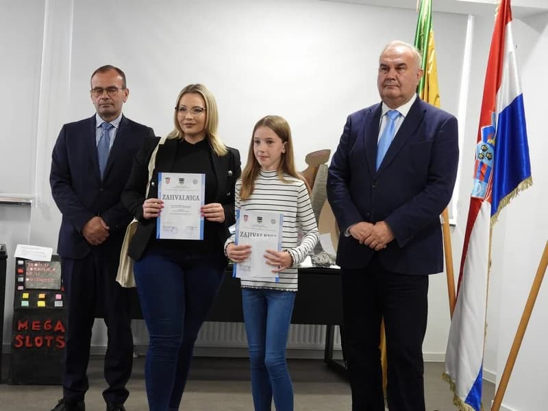 11. NATJEČAJ „KREATIVNI I NEOVISI“ Riječju, slikom, instalacijom, filmom – protiv ovisnosti