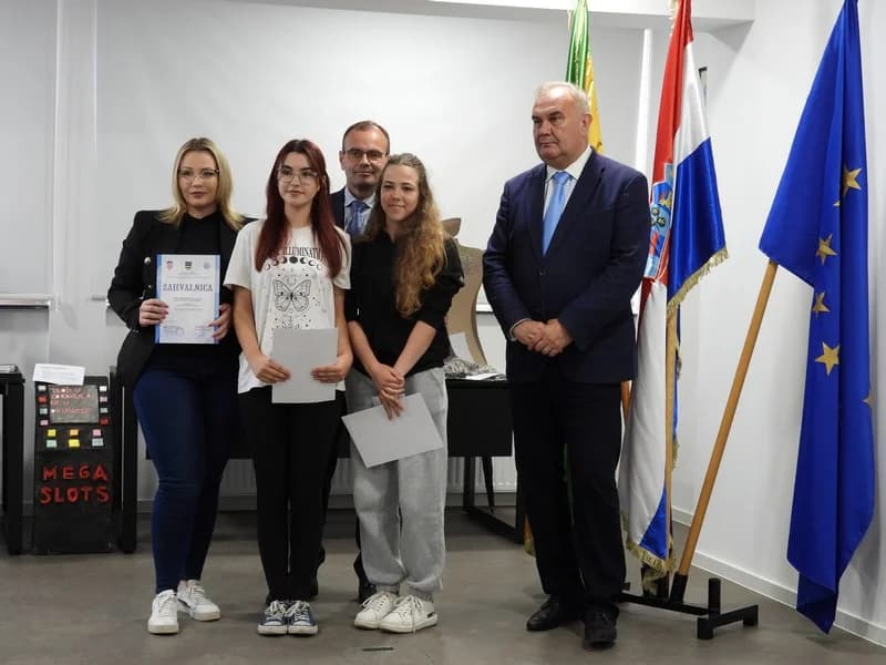 11. NATJEČAJ „KREATIVNI I NEOVISI“ Riječju, slikom, instalacijom, filmom – protiv ovisnosti