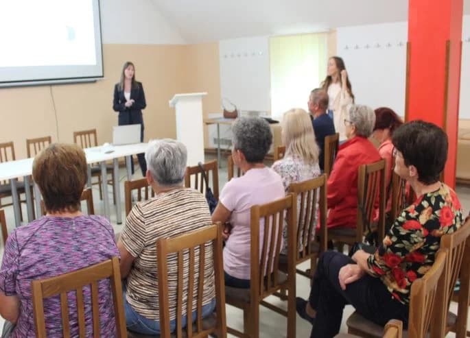 Održana edukativna radionica u Jakšiću o digitalnoj financijskoj pismenosti