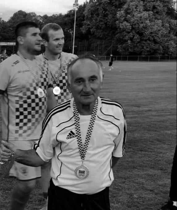Iznenada je otišao zaštitni znak BSK-a: Preminuo je Zvonko Peška