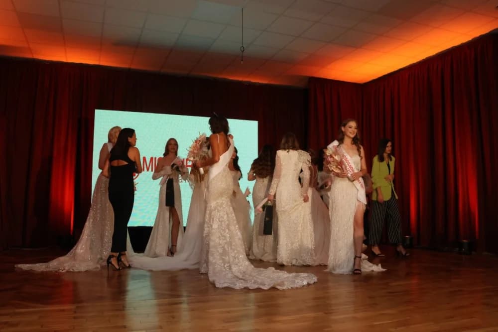 /FOTOGALERIJA/ Izabrana je Miss Požeško-slavonske županije! Pobjednica dolazi iz Požege i zove se Leona Maroši
