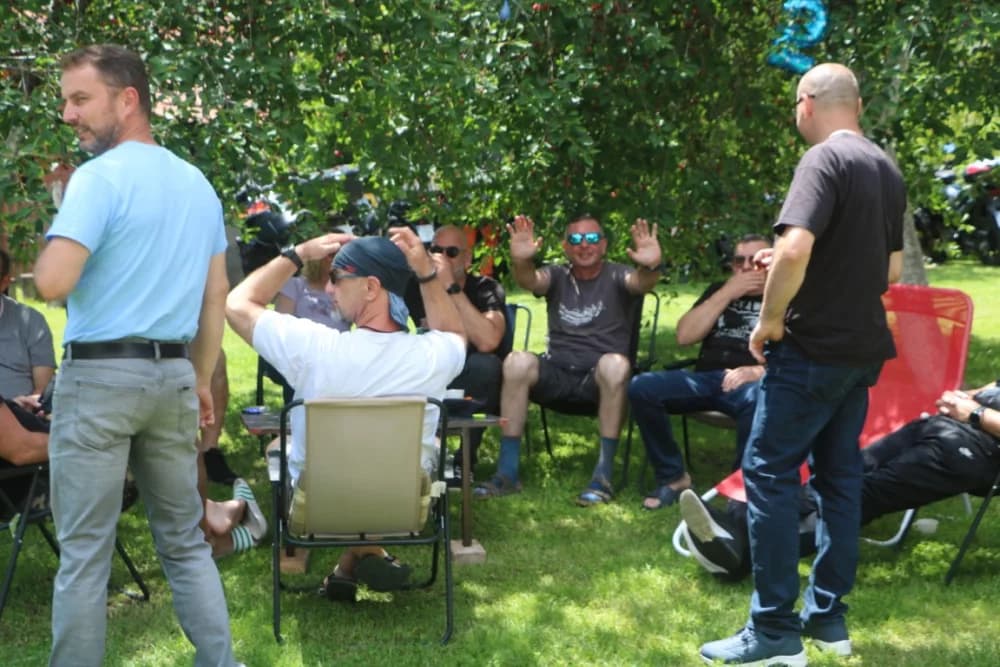 PONOVO NA PAPUKU: Bajkeri iz cijele zemlje koji voze motore Suzuki V-Strom svoj susret imali u Gornjim Vrhovcima