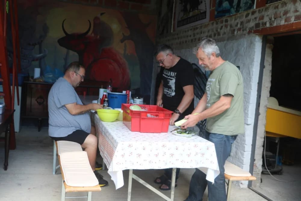 PONOVO NA PAPUKU: Bajkeri iz cijele zemlje koji voze motore Suzuki V-Strom svoj susret imali u Gornjim Vrhovcima
