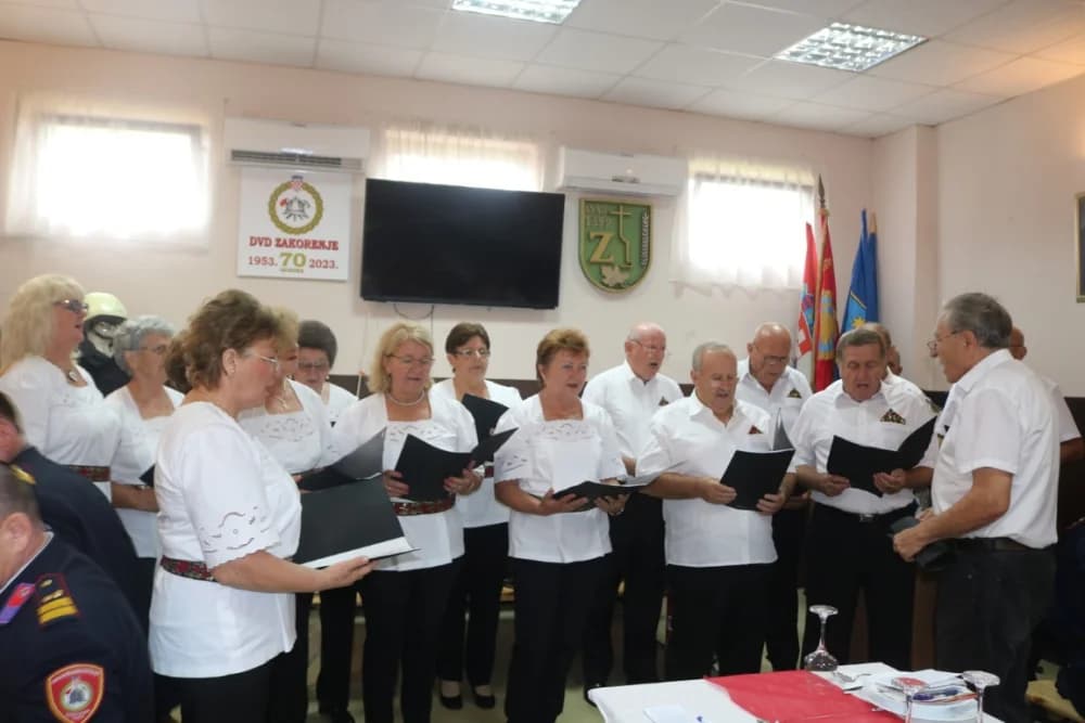Vatrogasci Zakorenja proslavili 70 godina rada- osnivač Dragan Ivanović primio povelju /FOTO/