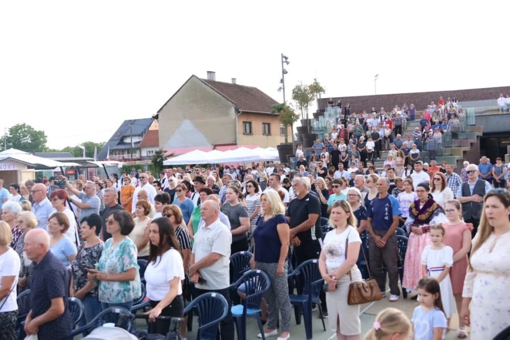 /FOTOGALERIJA/ Tradicionalna smotra folklora u Pleternici u sklopu LIDAS-a