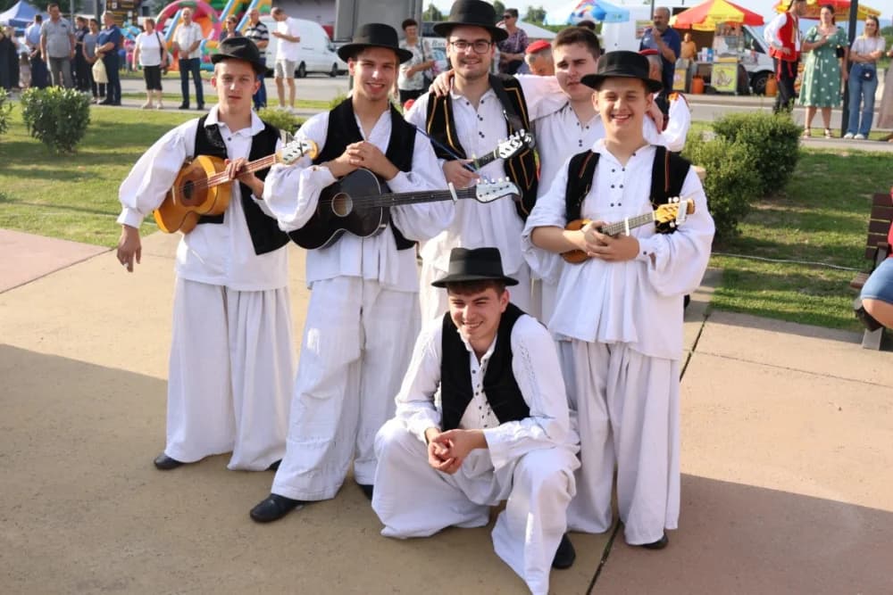 /FOTOGALERIJA/ Tradicionalna smotra folklora u Pleternici u sklopu LIDAS-a