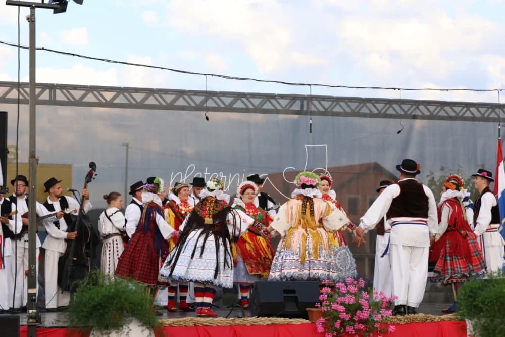 /FOTOGALERIJA/ Tradicionalna smotra folklora u Pleternici u sklopu LIDAS-a