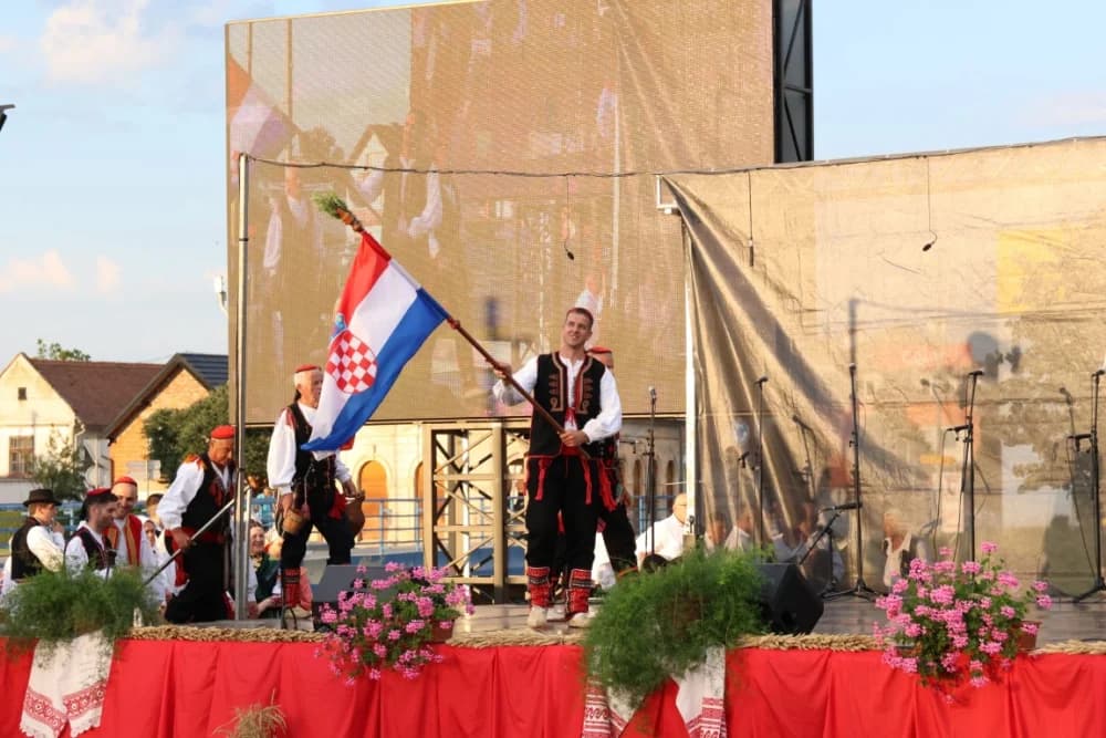 /FOTOGALERIJA/ Tradicionalna smotra folklora u Pleternici u sklopu LIDAS-a