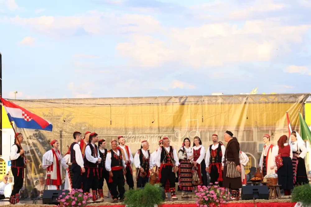 /FOTOGALERIJA/ Tradicionalna smotra folklora u Pleternici u sklopu LIDAS-a